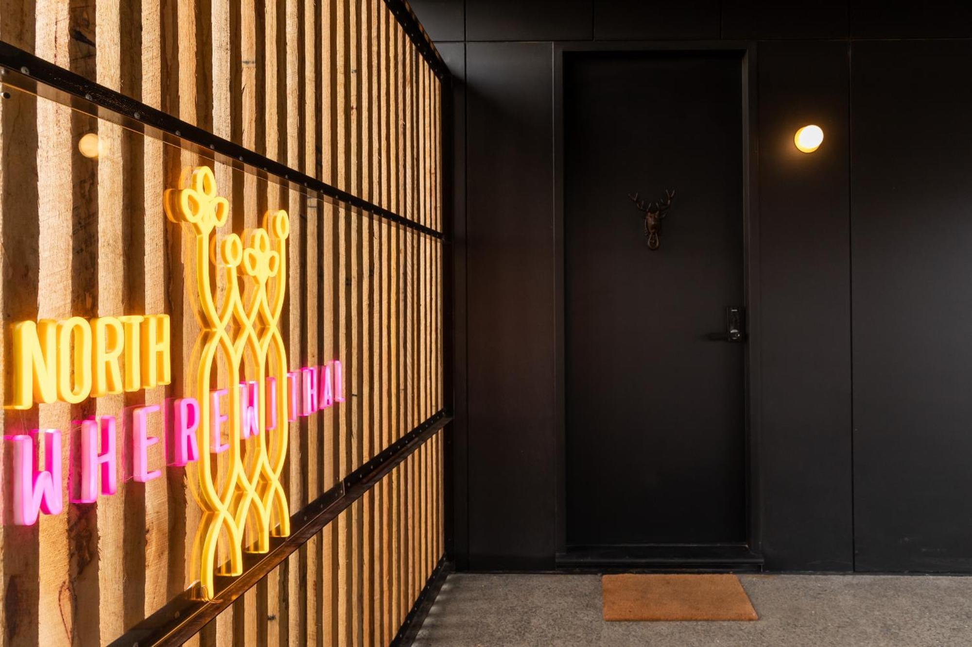 Wherewithal Luxury Suites Carlton Exteriör bild